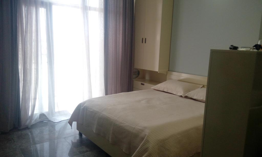 Apartament Gia บาทูมิ ภายนอก รูปภาพ
