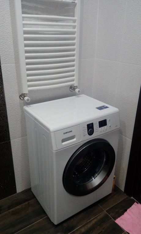 Apartament Gia บาทูมิ ภายนอก รูปภาพ