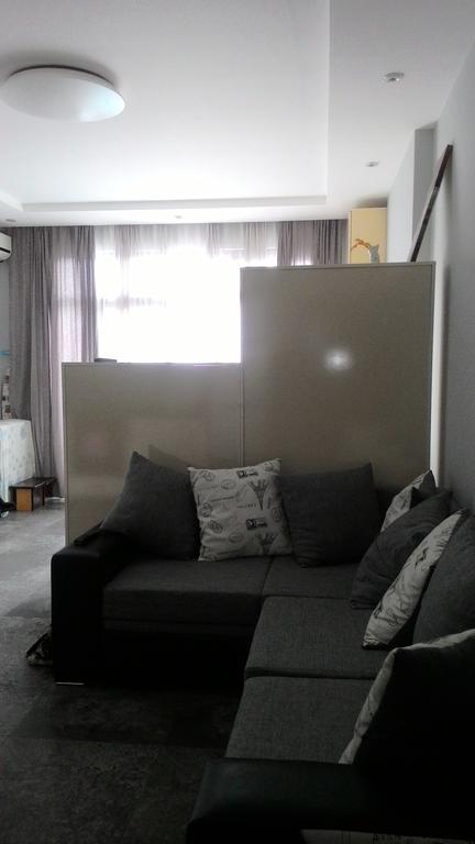 Apartament Gia บาทูมิ ภายนอก รูปภาพ