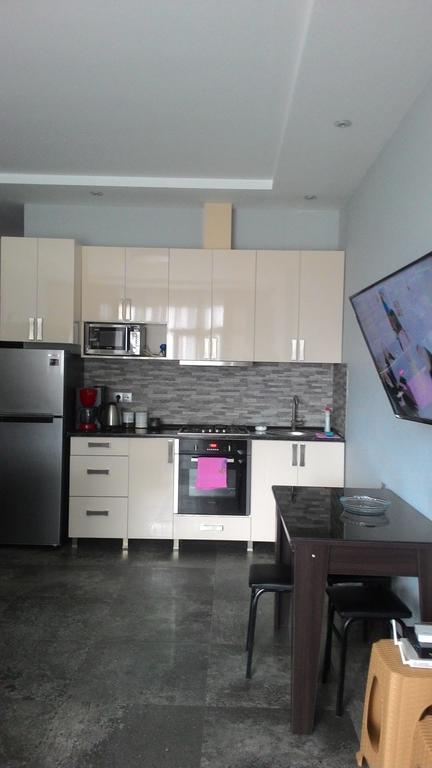 Apartament Gia บาทูมิ ภายนอก รูปภาพ